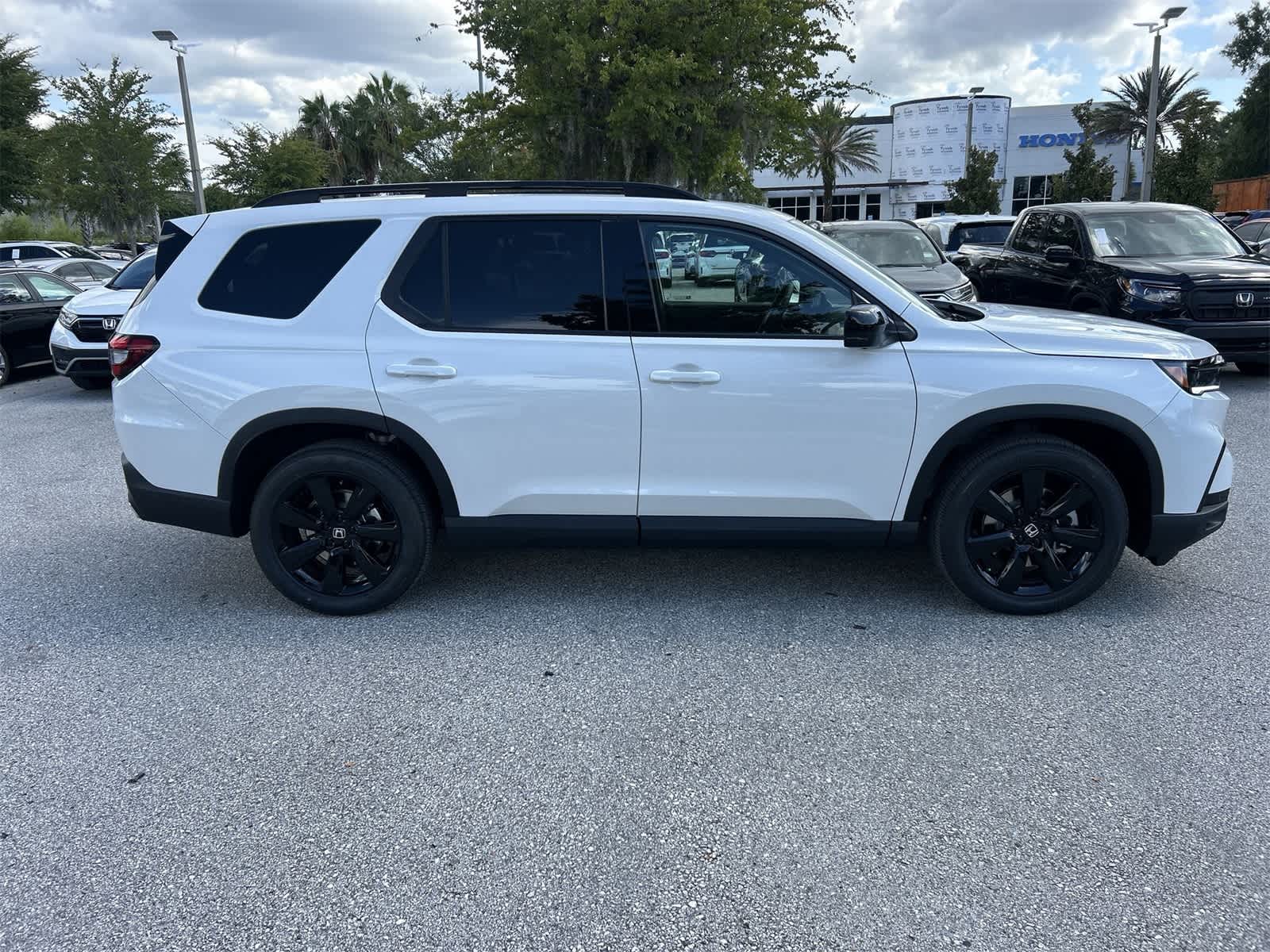 Thumbnail: 2025 Honda Pilot - 7