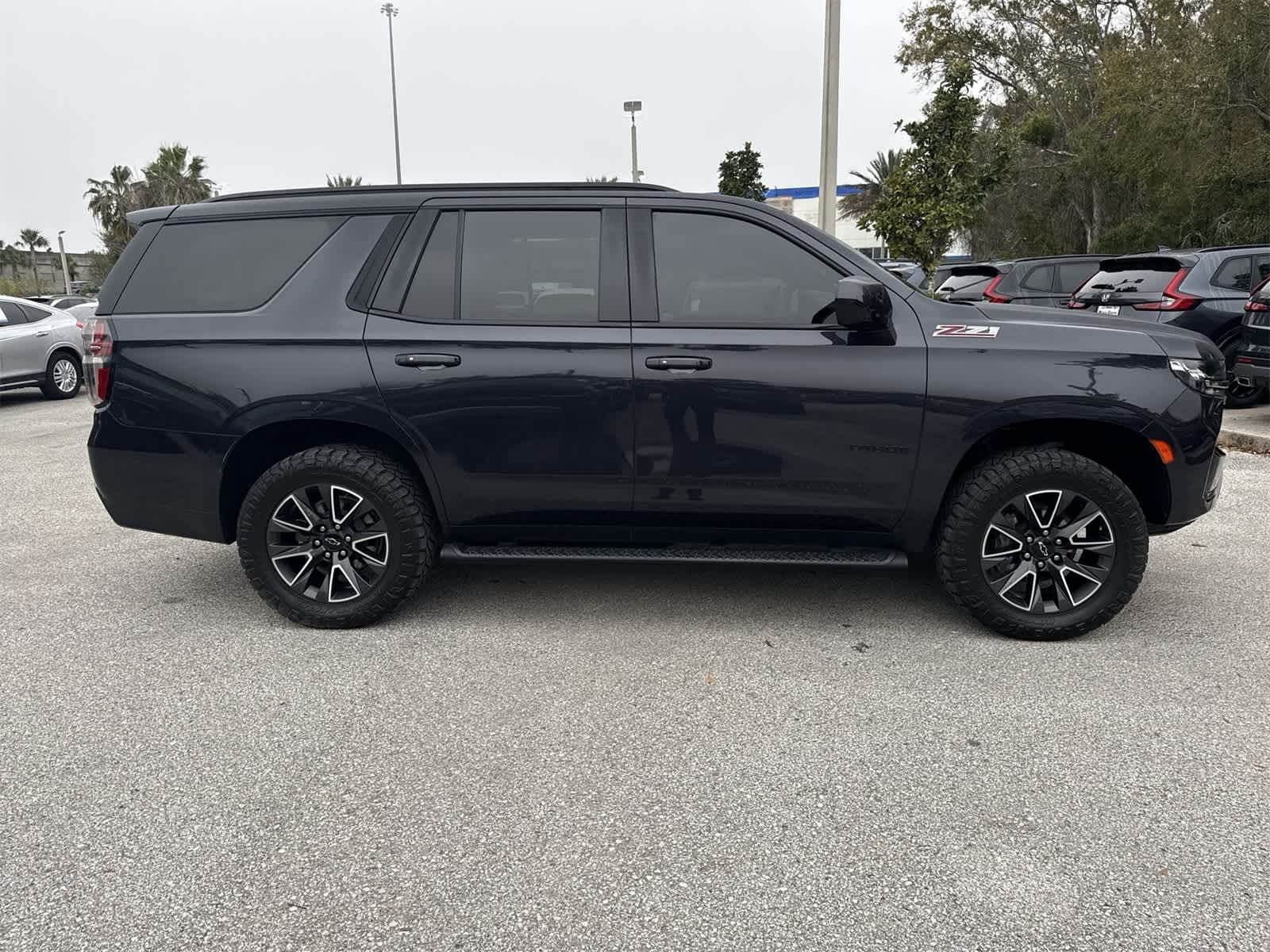 Thumbnail: 2022 Chevrolet Tahoe - 7