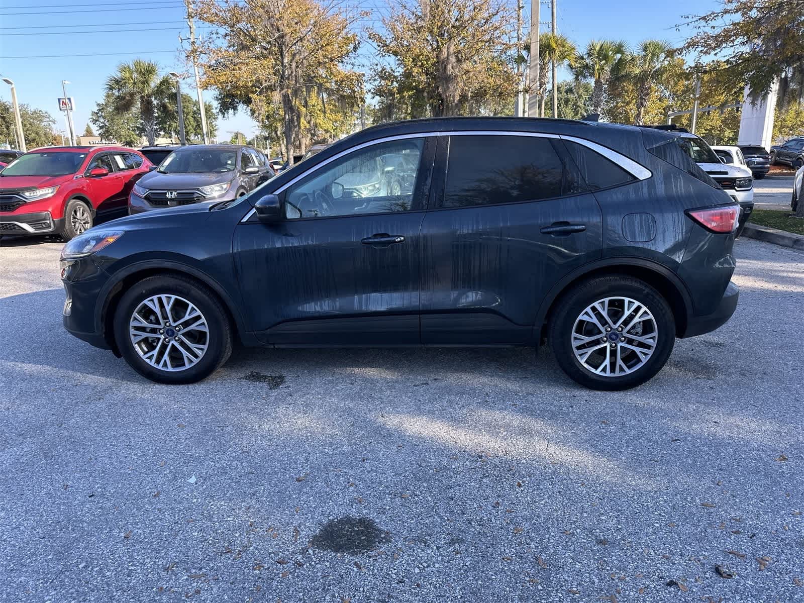 Thumbnail: 2022 Ford Escape - 3