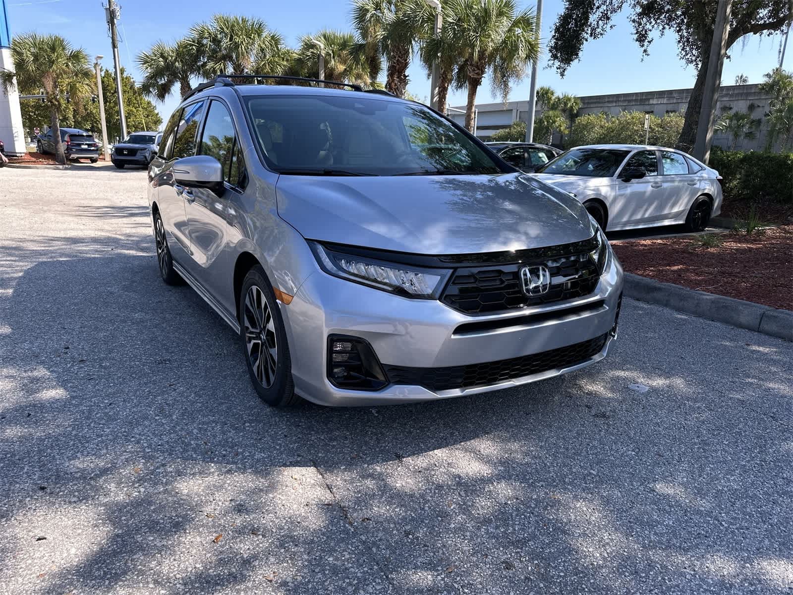 Thumbnail: 2026 Honda Odyssey - 8