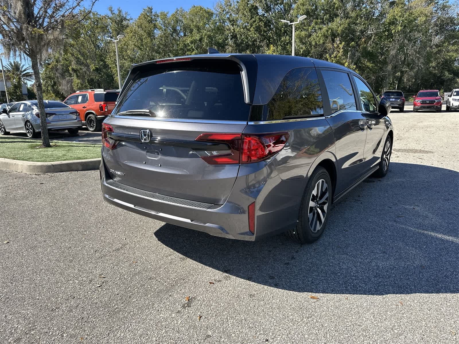 Thumbnail: 2026 Honda Odyssey - 6