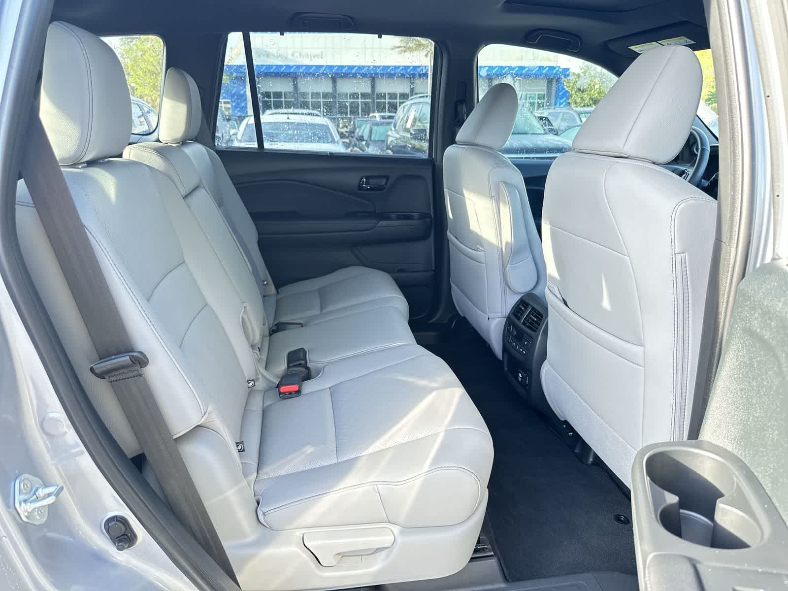 Thumbnail: 2023 Honda Passport - 16