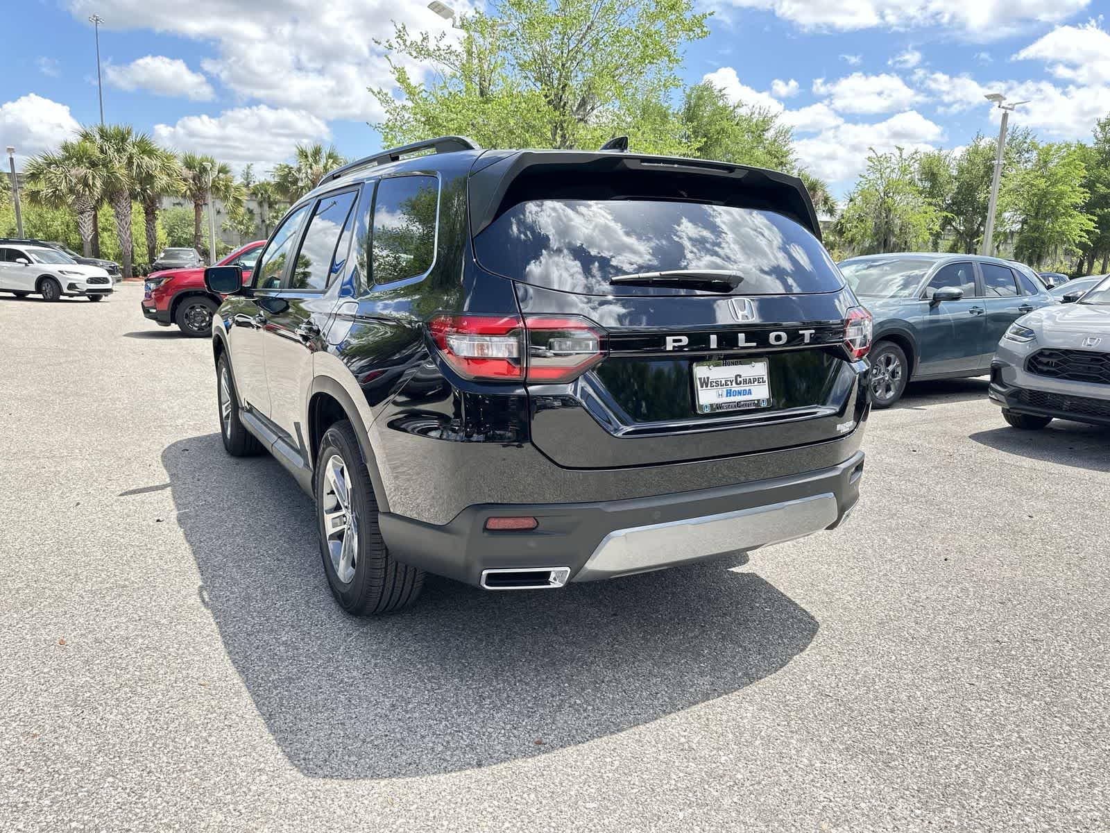 Thumbnail: 2026 Honda Pilot - 4