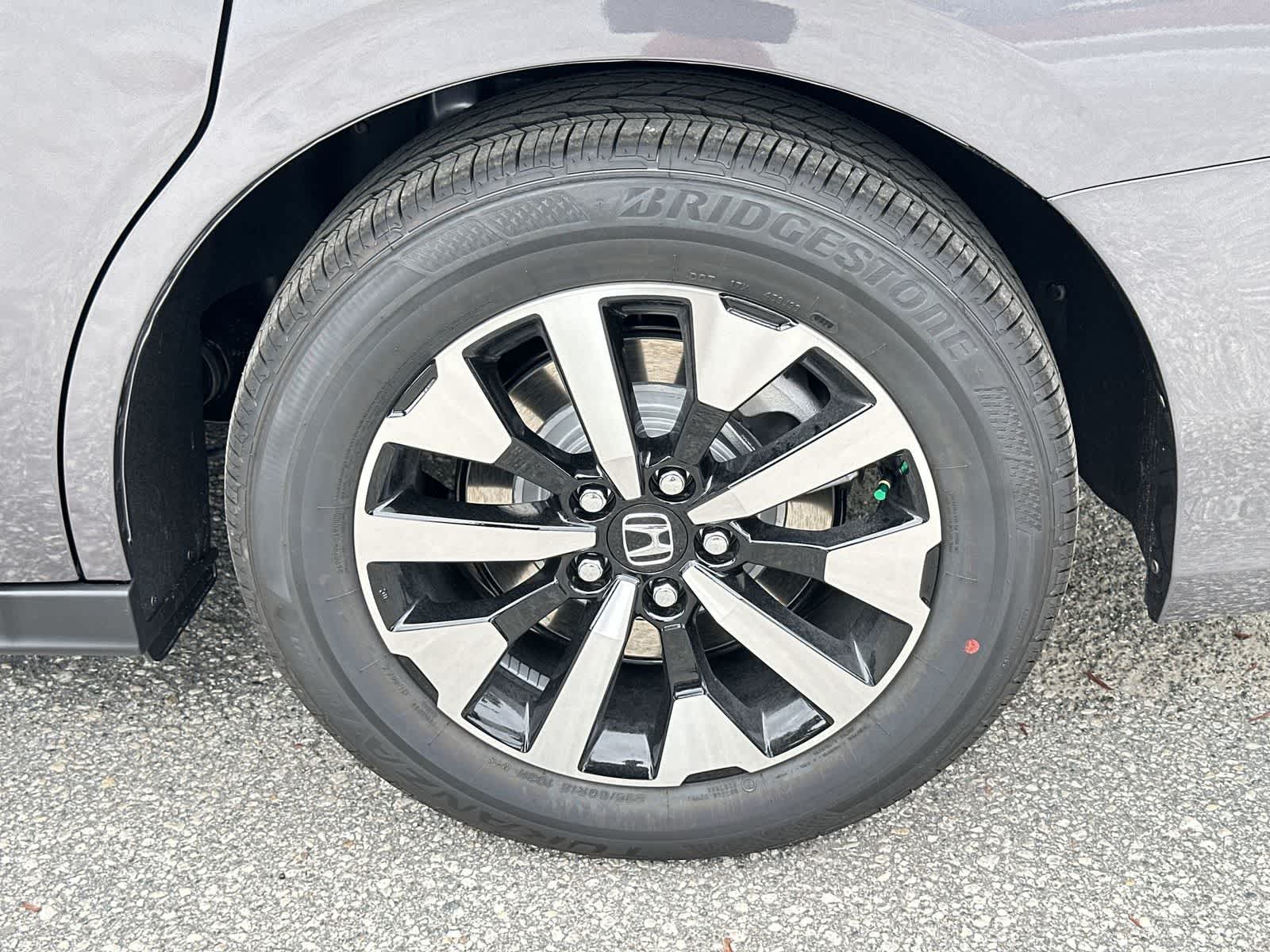 Thumbnail: 2026 Honda Odyssey - 12