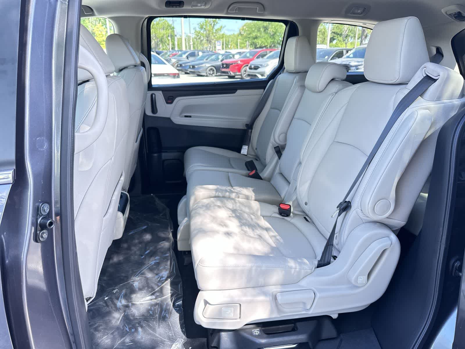 Thumbnail: 2026 Honda Odyssey - 15