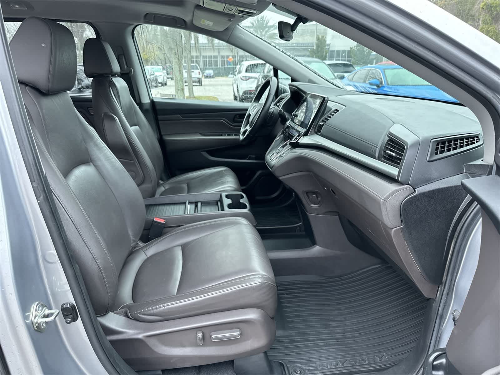 Thumbnail: 2019 Honda Odyssey - 17