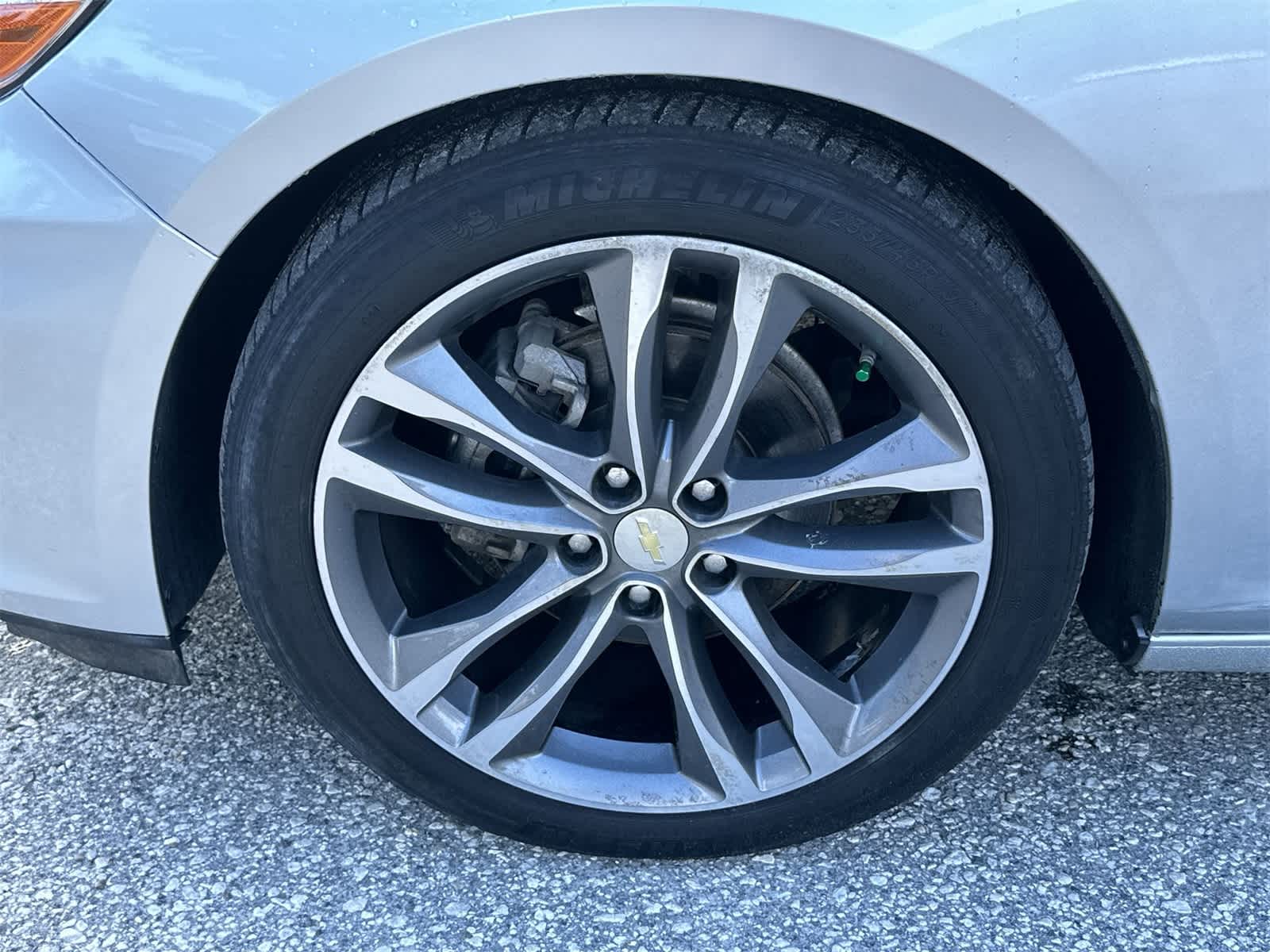 Thumbnail: 2020 Chevrolet Malibu - 12