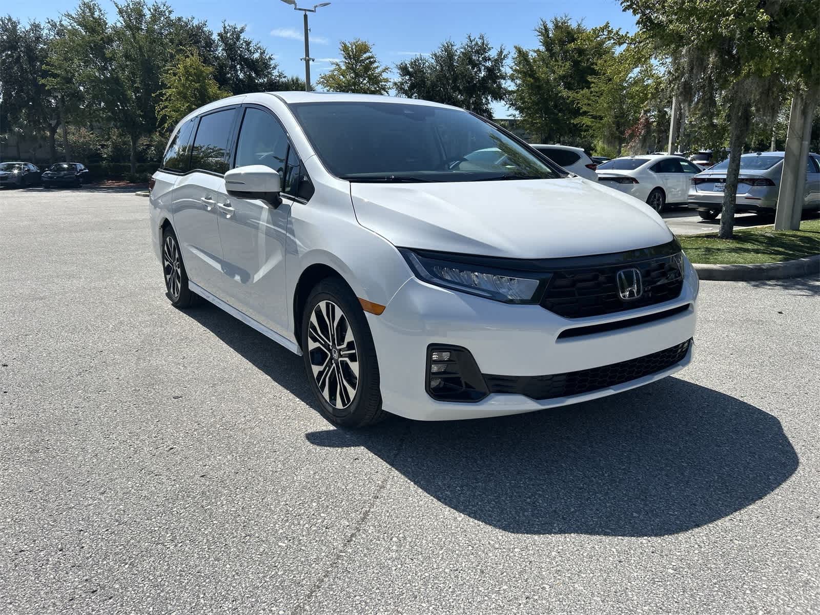 Thumbnail: 2026 Honda Odyssey - 8