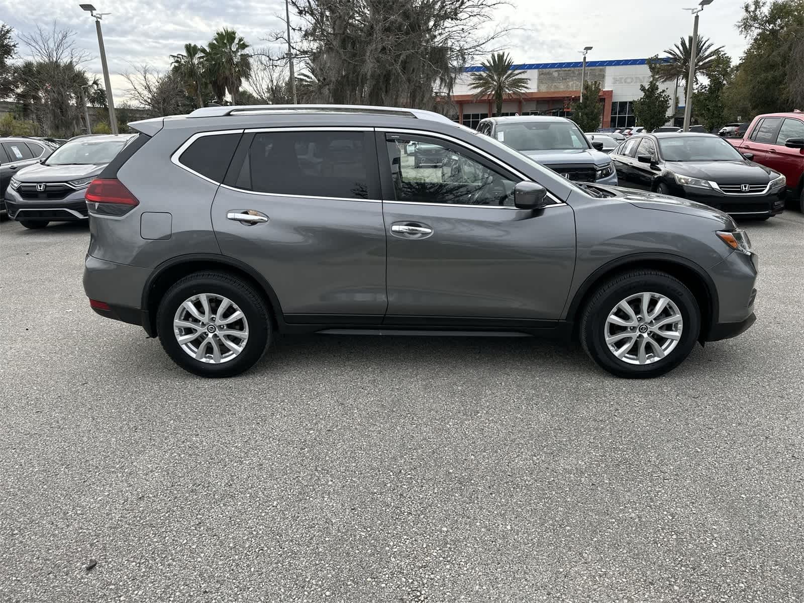 Thumbnail: 2019 Nissan Rogue - 7