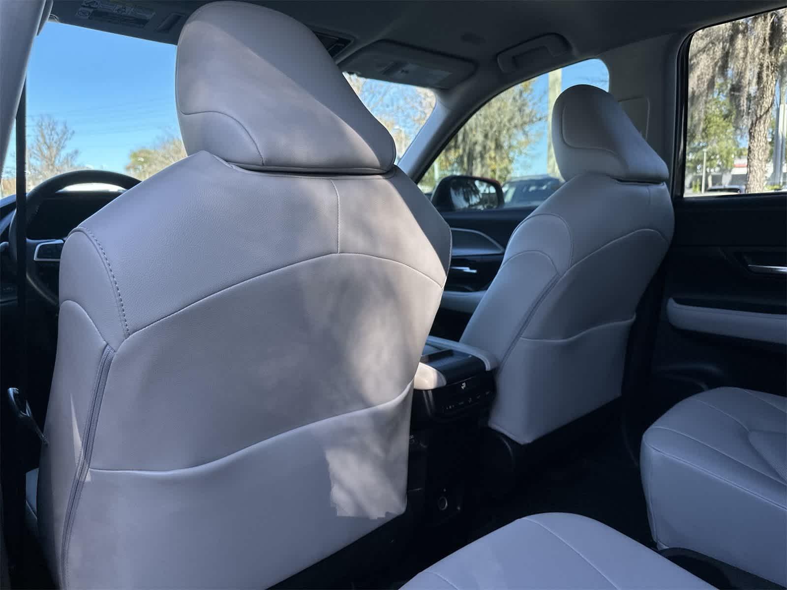 Thumbnail: 2024 Toyota Grand Highlander - 16