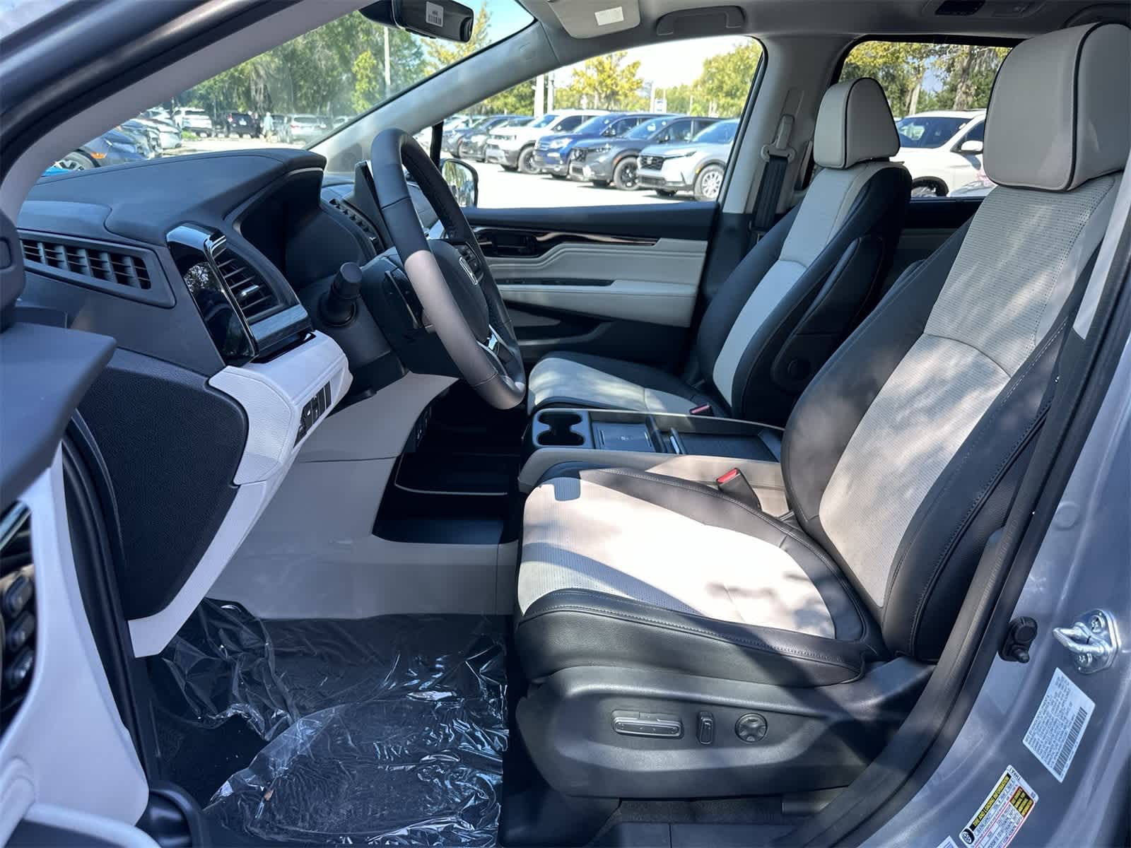 Thumbnail: 2026 Honda Odyssey - 13