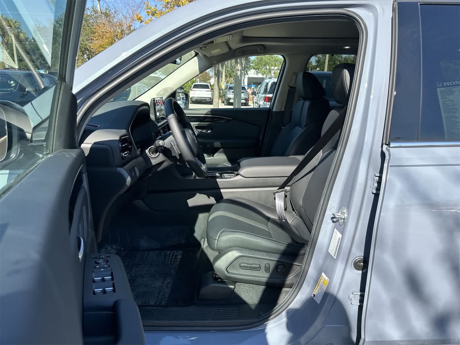 Thumbnail: 2025 Honda Pilot - 2