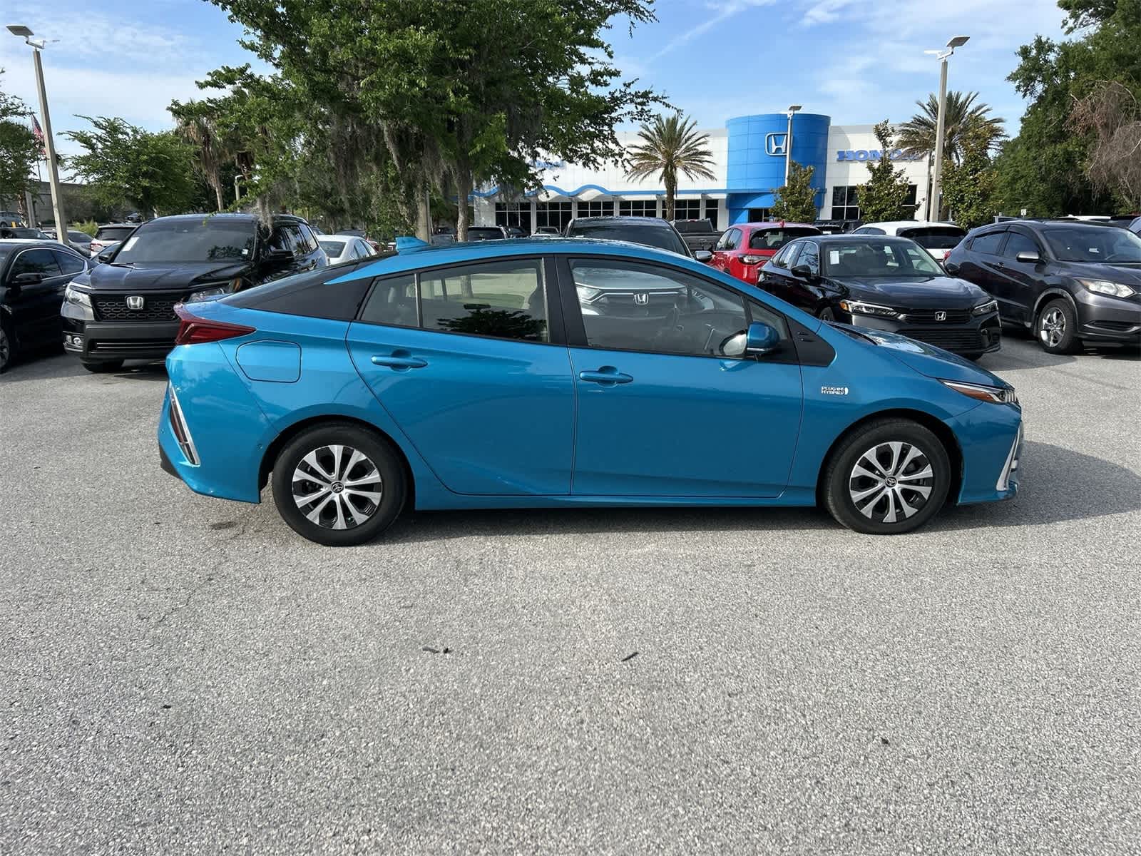 Thumbnail: 2022 Toyota Prius Prime - 7