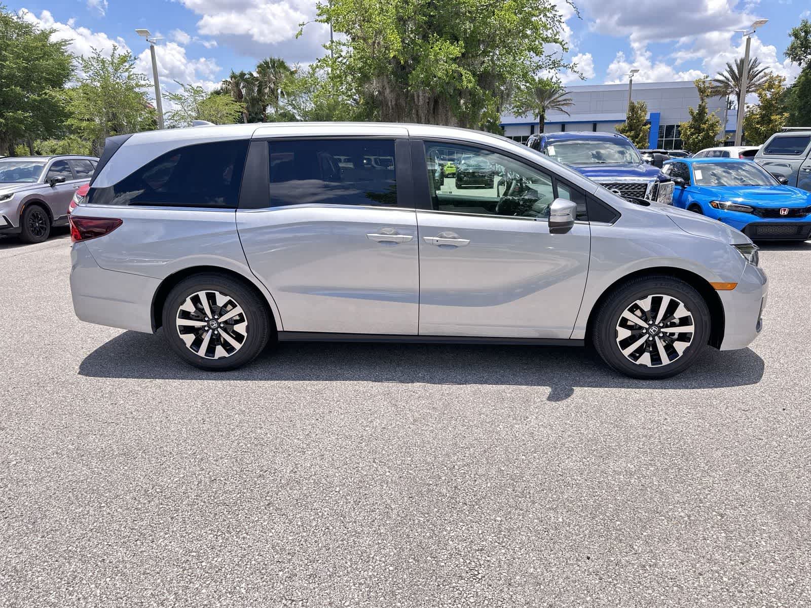 Thumbnail: 2026 Honda Odyssey - 7