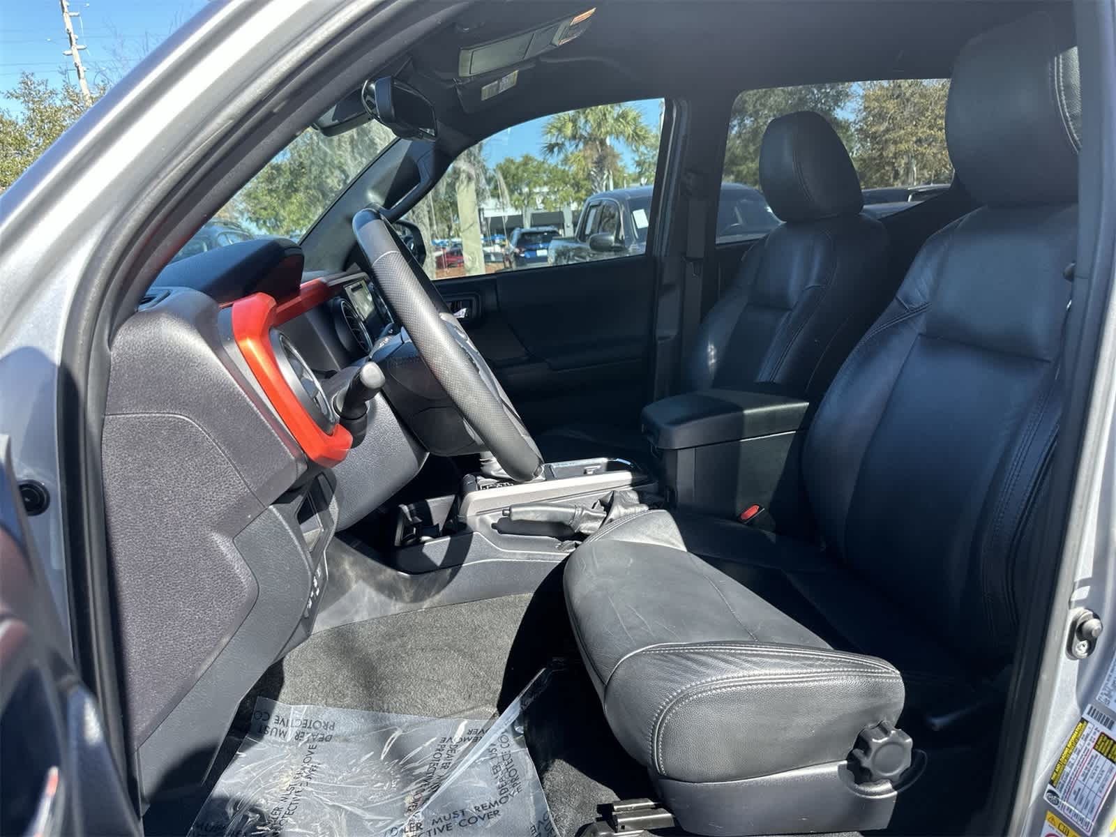 Thumbnail: 2018 Toyota Tacoma - 15