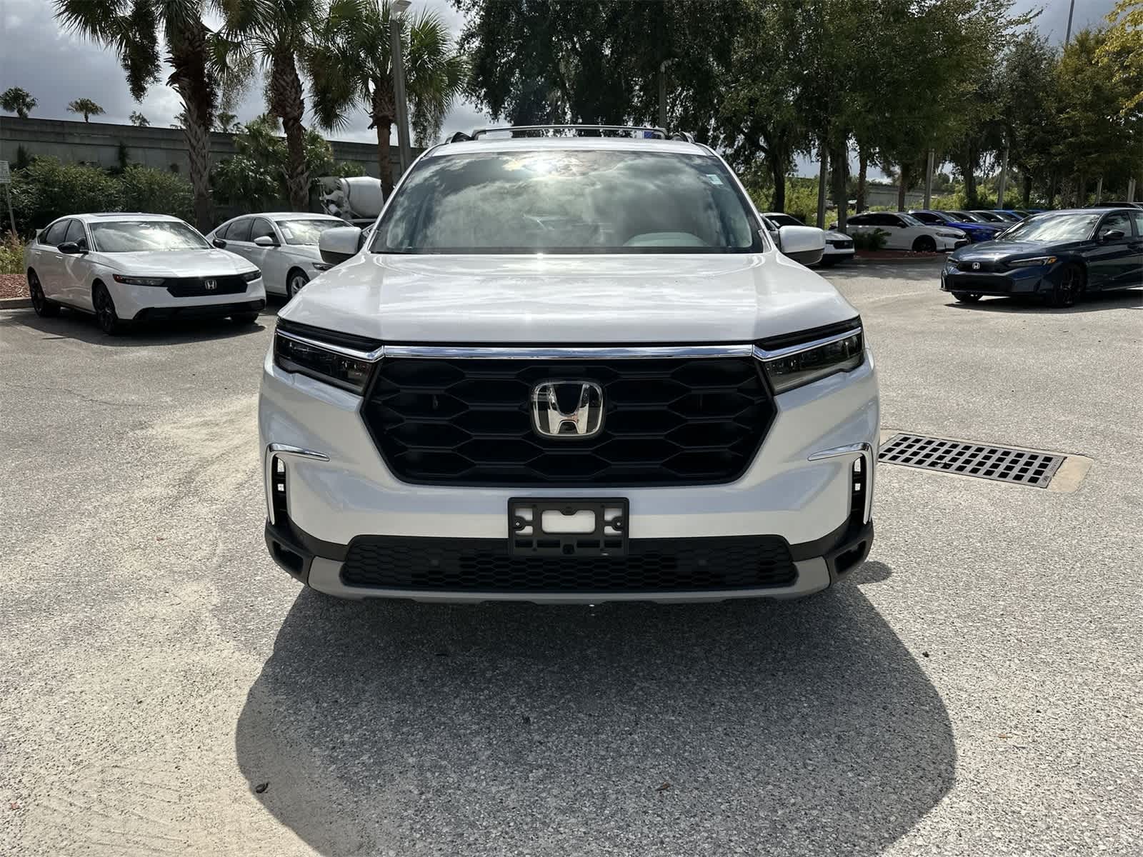Thumbnail: 2023 Honda Pilot - 9