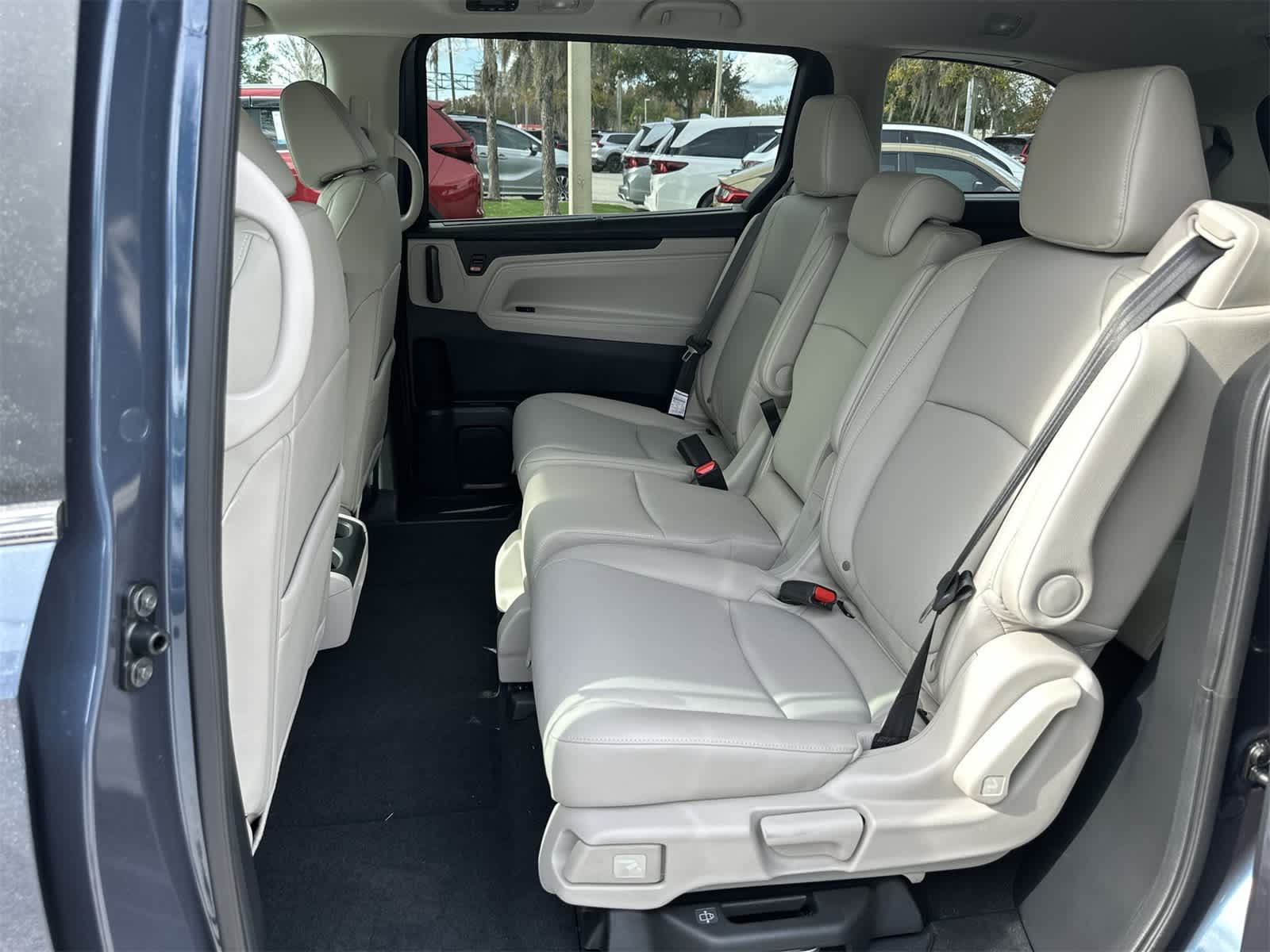 Thumbnail: 2026 Honda Odyssey - 15