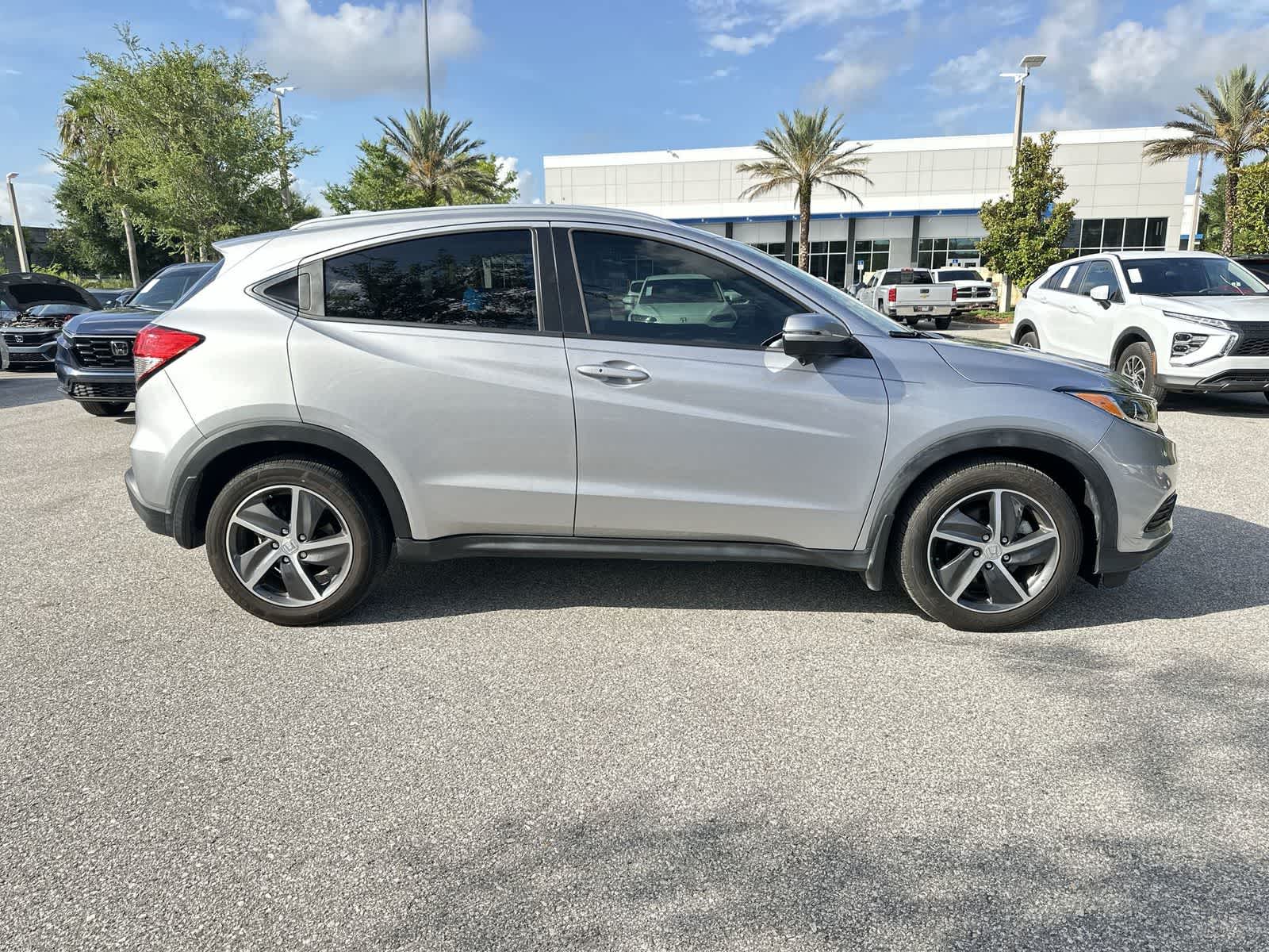 Thumbnail: 2022 Honda HR-V - 7