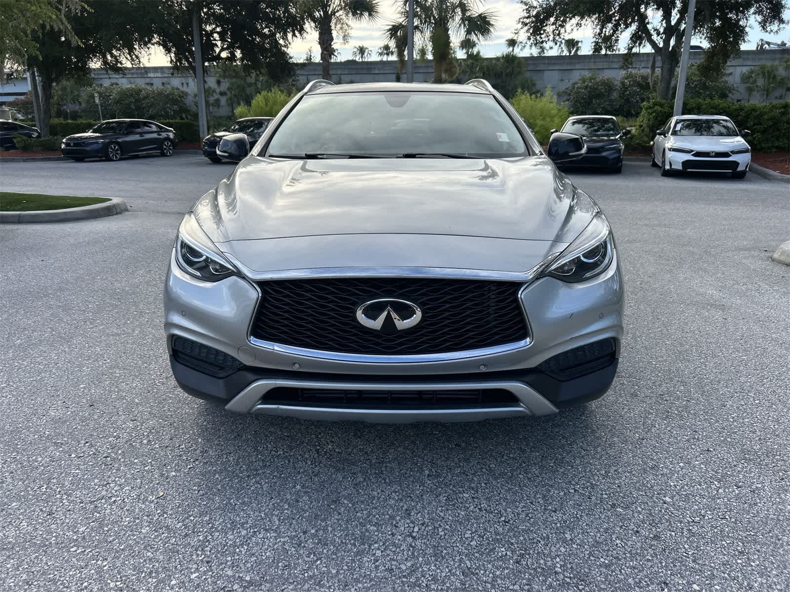 Thumbnail: 2019 INFINITI QX30 - 9