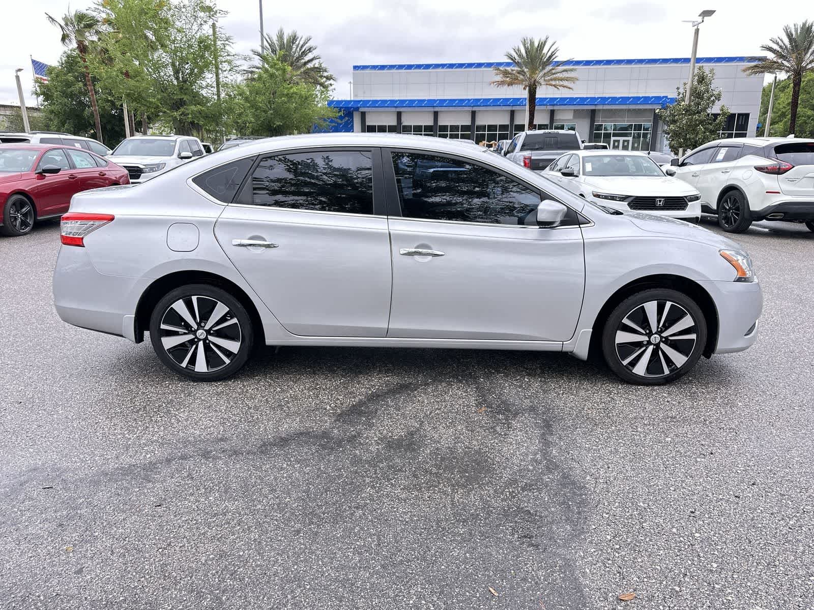 Thumbnail: 2014 Nissan Sentra - 7