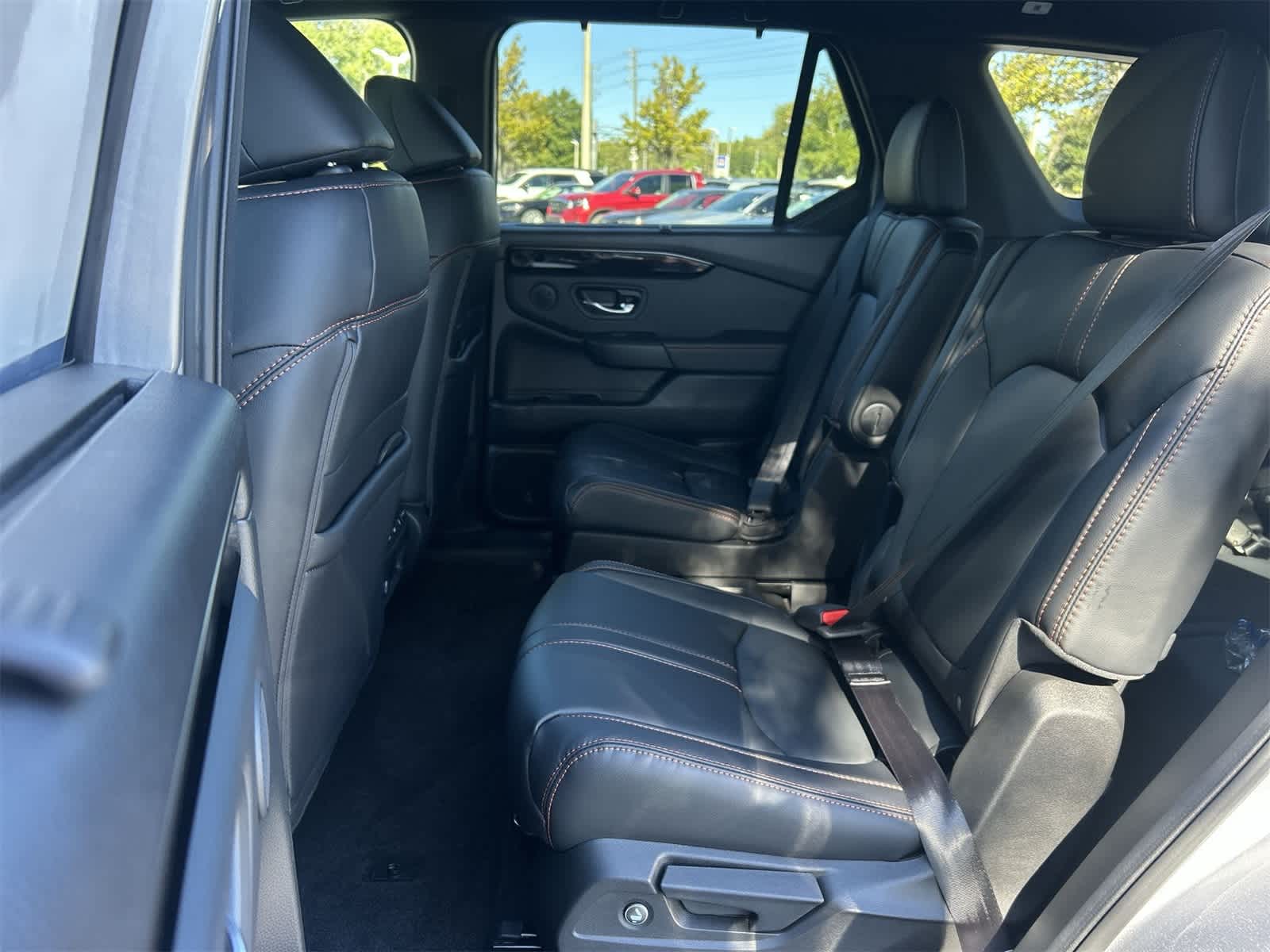 Thumbnail: 2025 Honda Pilot - 15