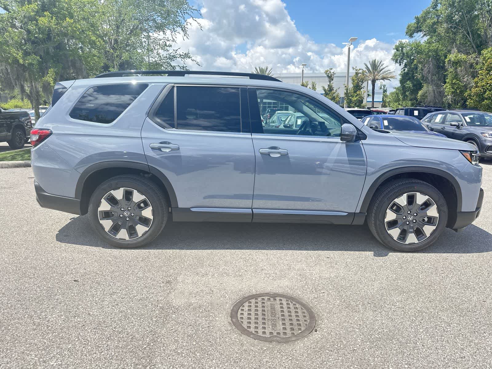 Thumbnail: 2026 Honda Pilot - 7