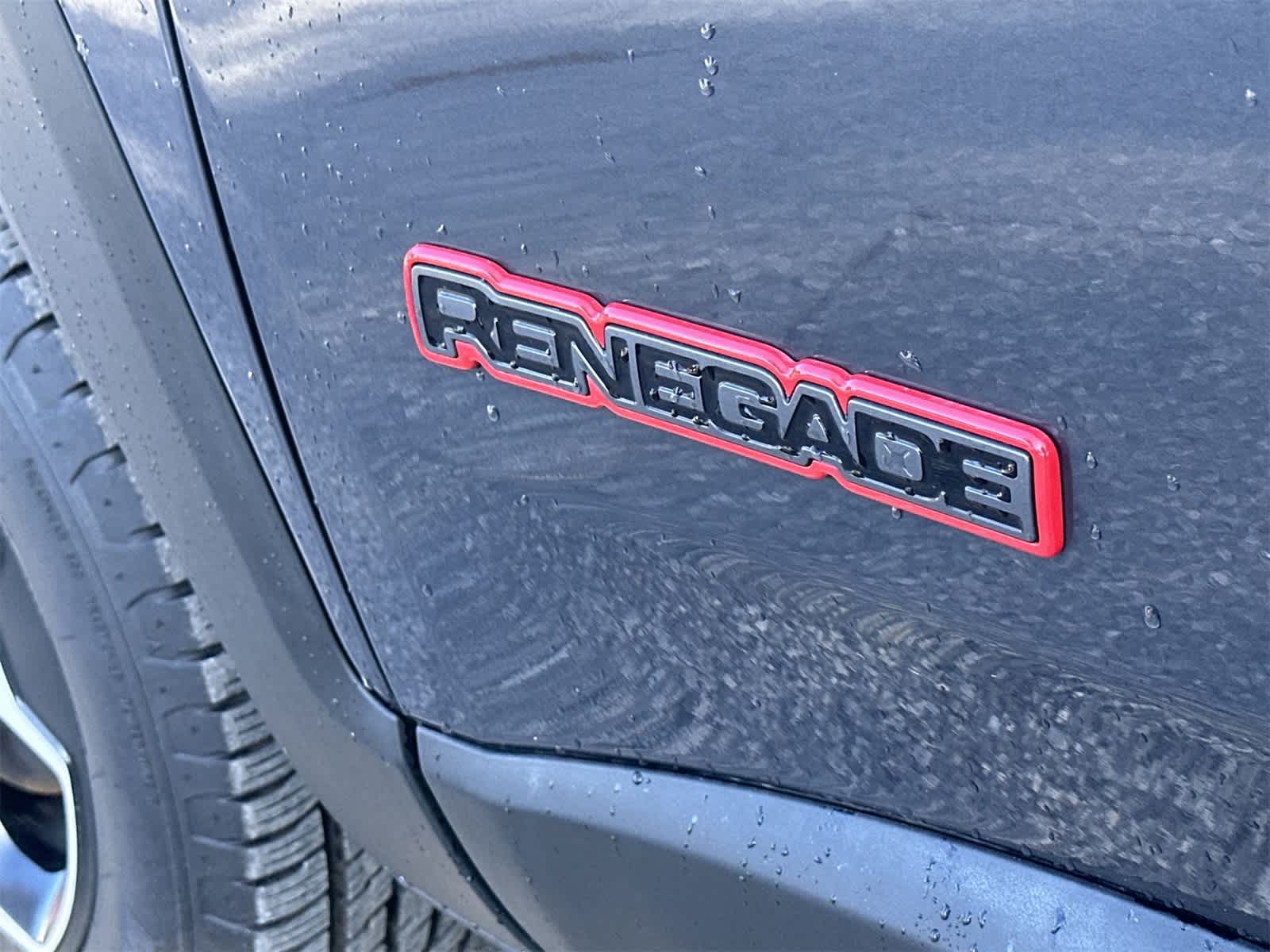 Thumbnail: 2022 Jeep Renegade - 11