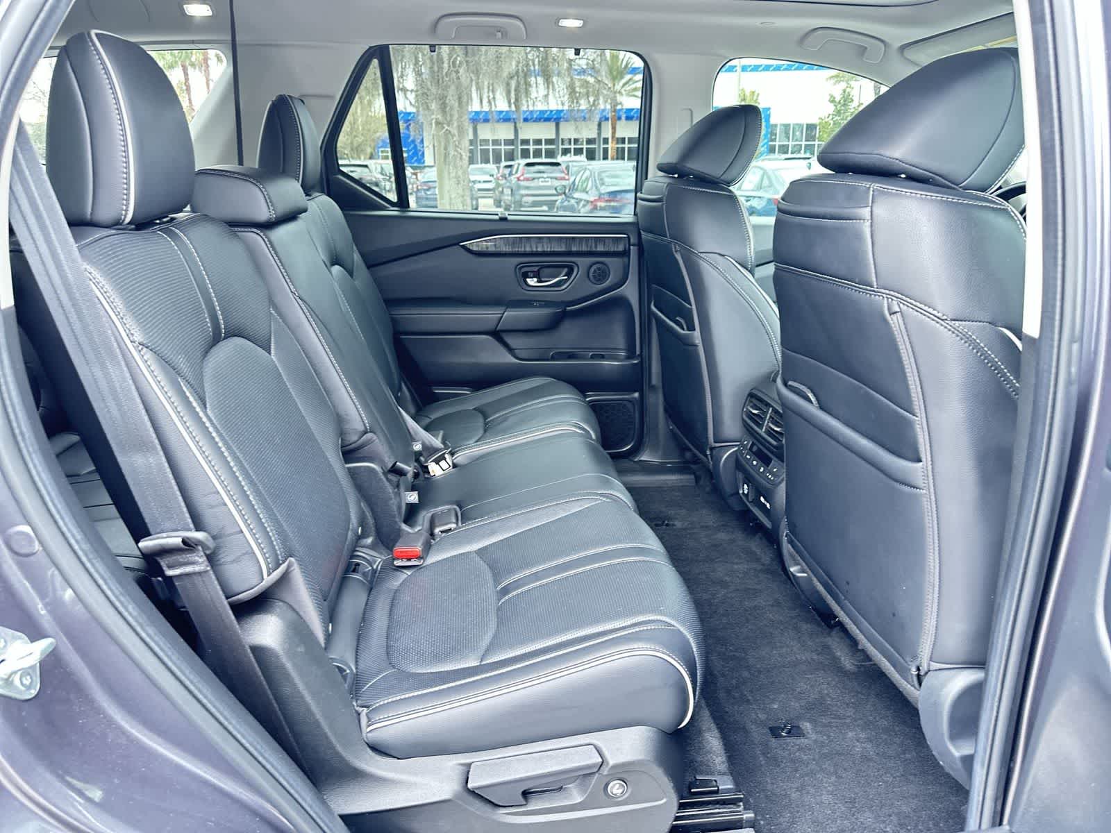 Thumbnail: 2023 Honda Pilot - 16