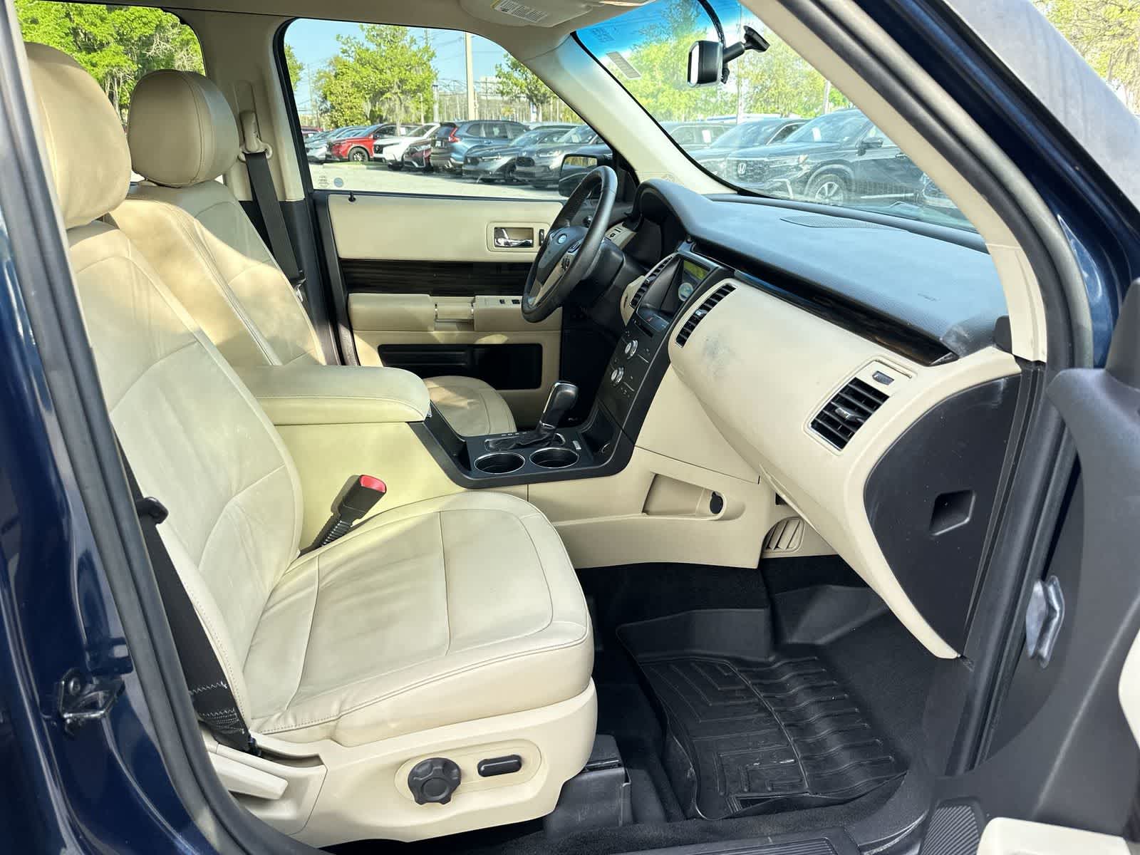 Thumbnail: 2017 Ford Flex - 16