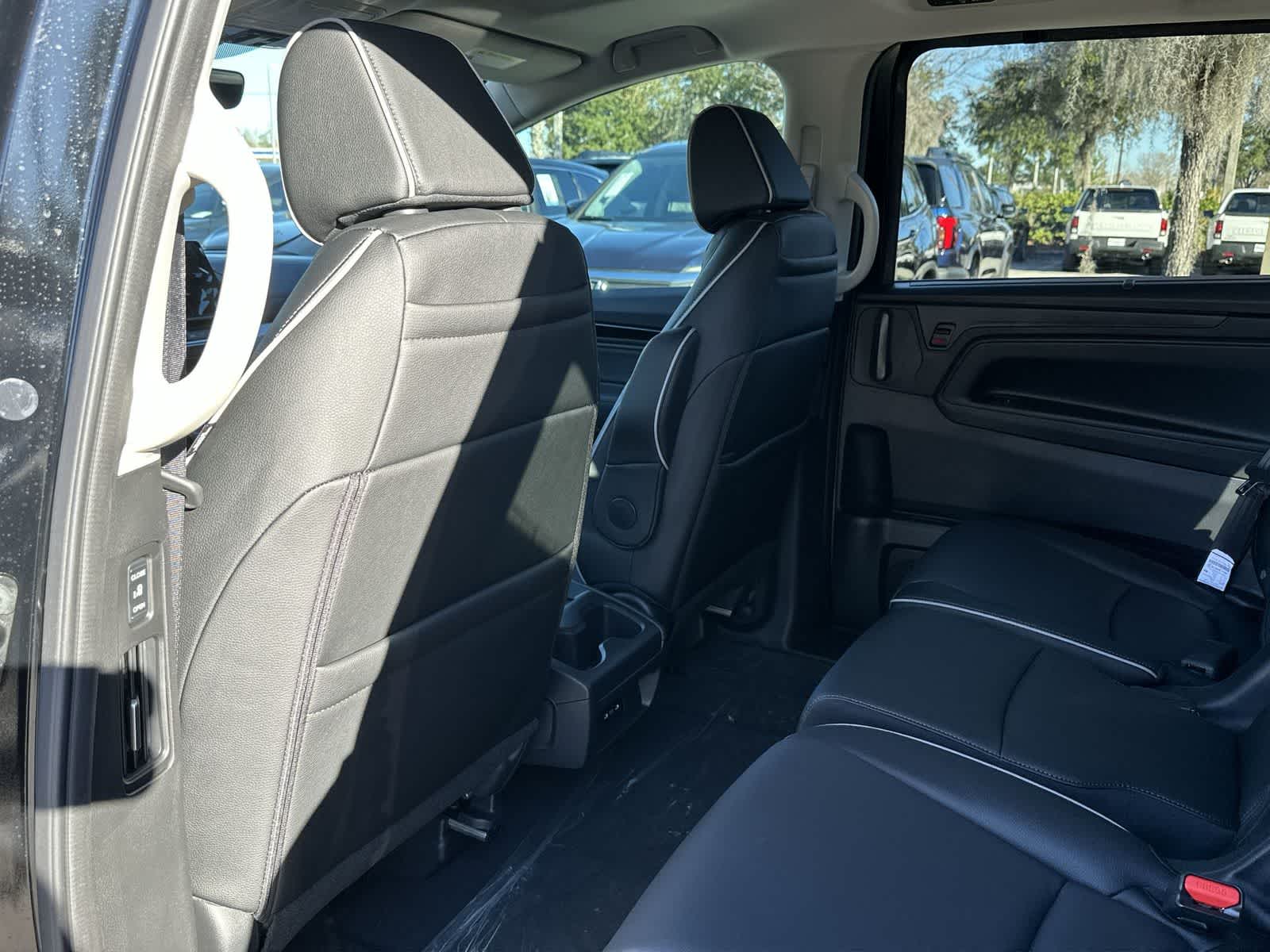 Thumbnail: 2026 Honda Odyssey - 14