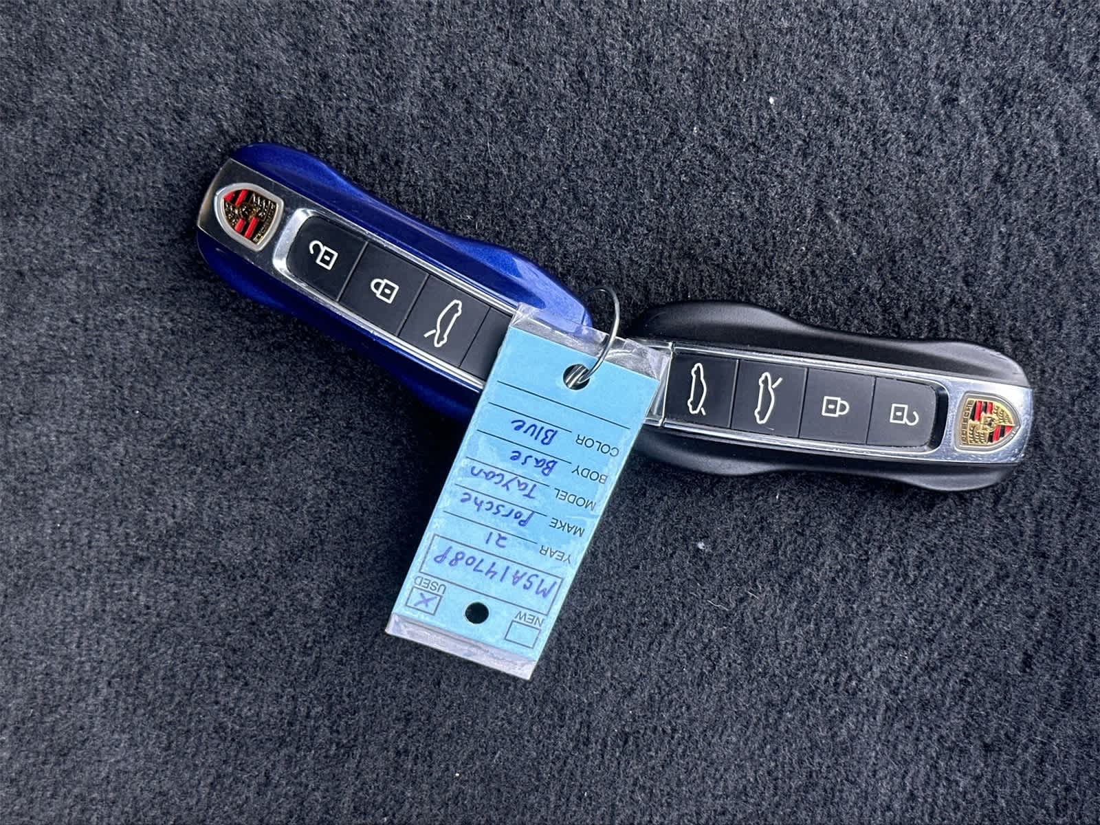 Thumbnail: 2021 Porsche Taycan - 25