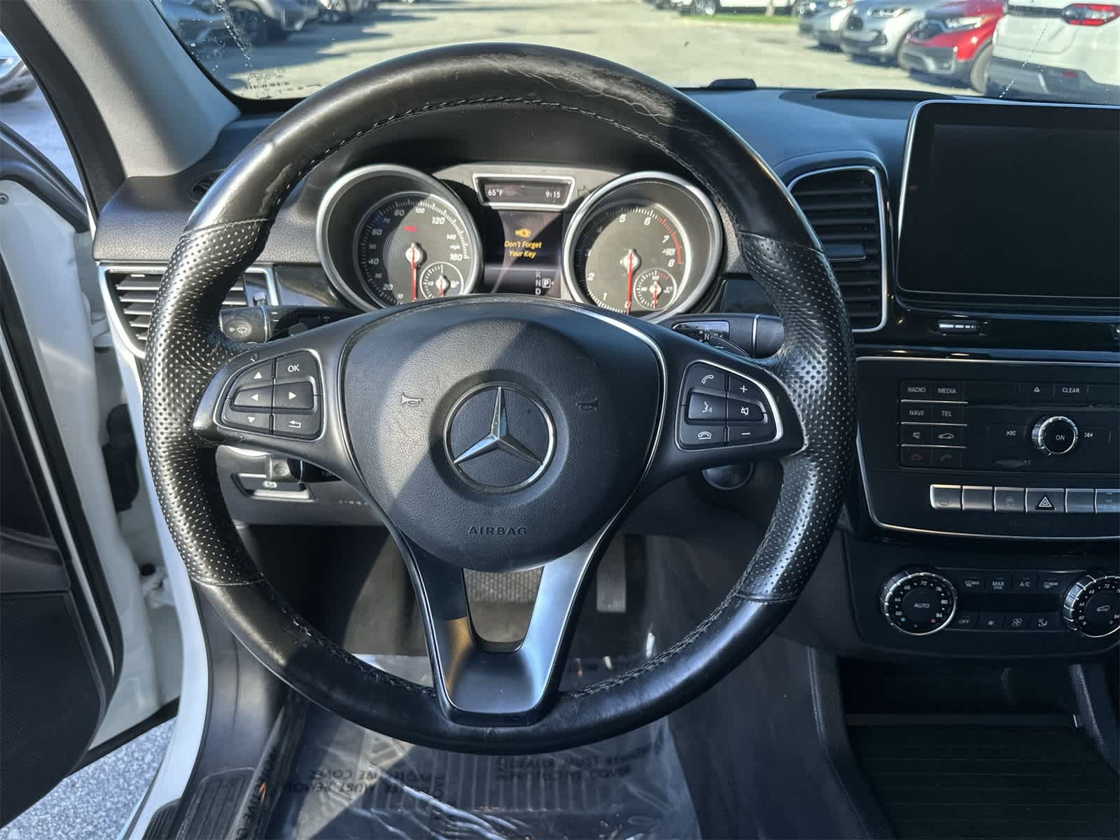 Thumbnail: 2016 Mercedes-Benz GLE - 18