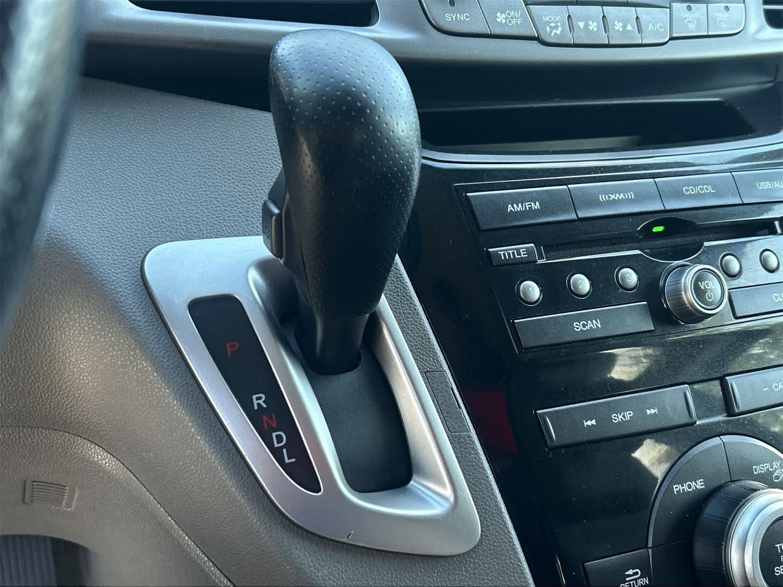 Thumbnail: 2013 Honda Odyssey - 21