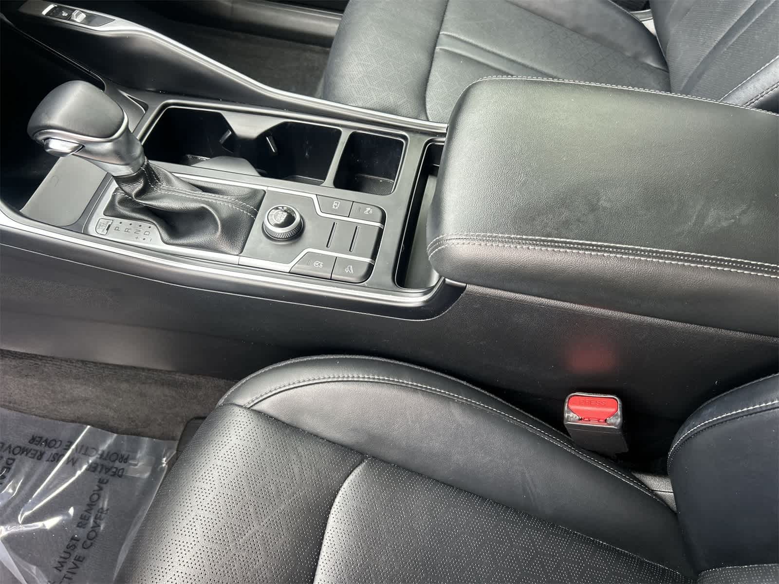 2021 Kia Sorento S 19