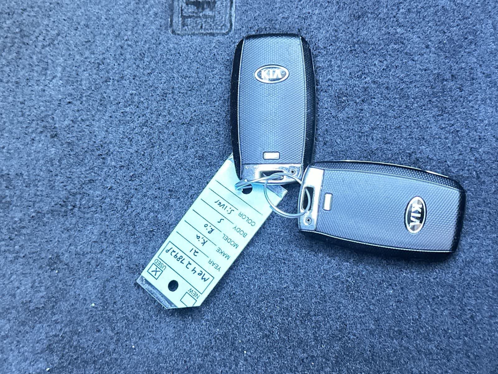 Thumbnail: 2021 Kia Rio - 21