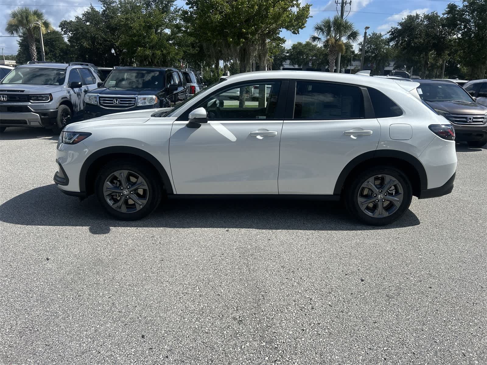 Thumbnail: 2026 Honda HR-V - 3