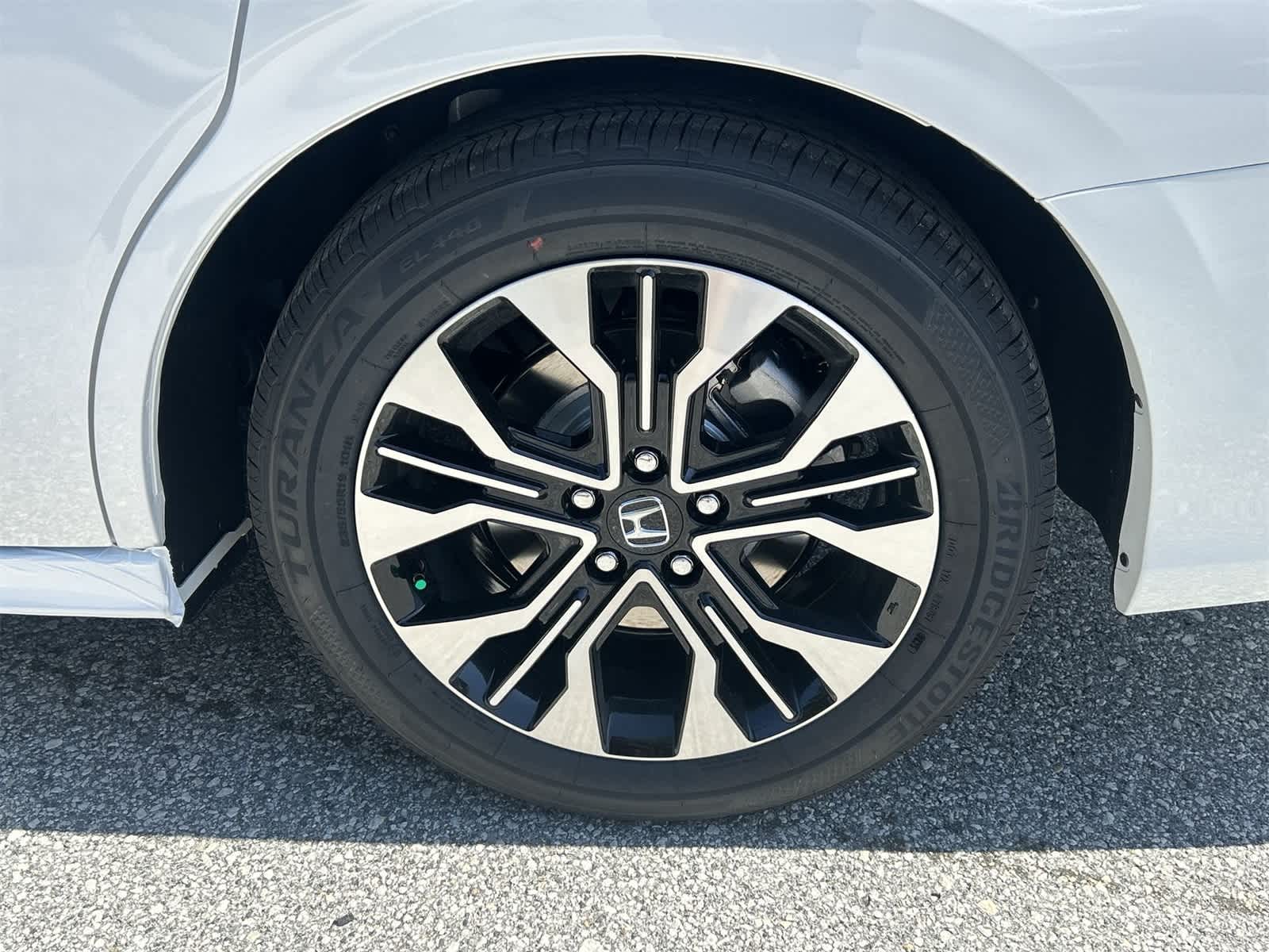 Thumbnail: 2026 Honda Odyssey - 12