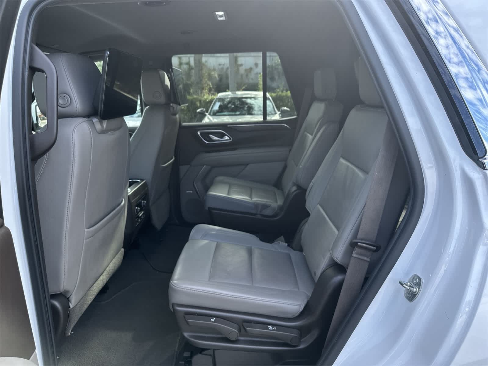 Thumbnail: 2021 Chevrolet Tahoe - 17