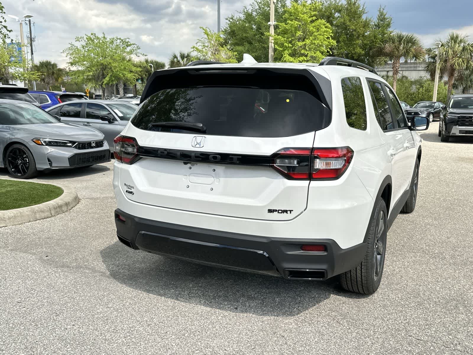 Thumbnail: 2026 Honda Pilot - 6