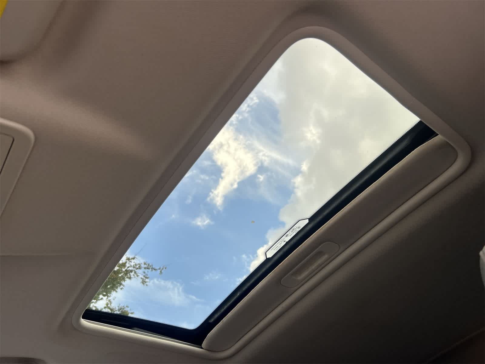 Thumbnail: 2019 Ford EcoSport - 15
