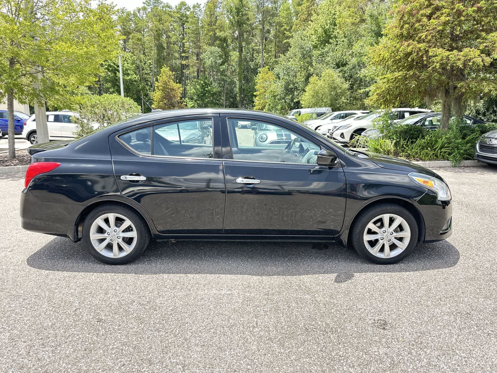 Thumbnail: 2017 Nissan Versa - 7