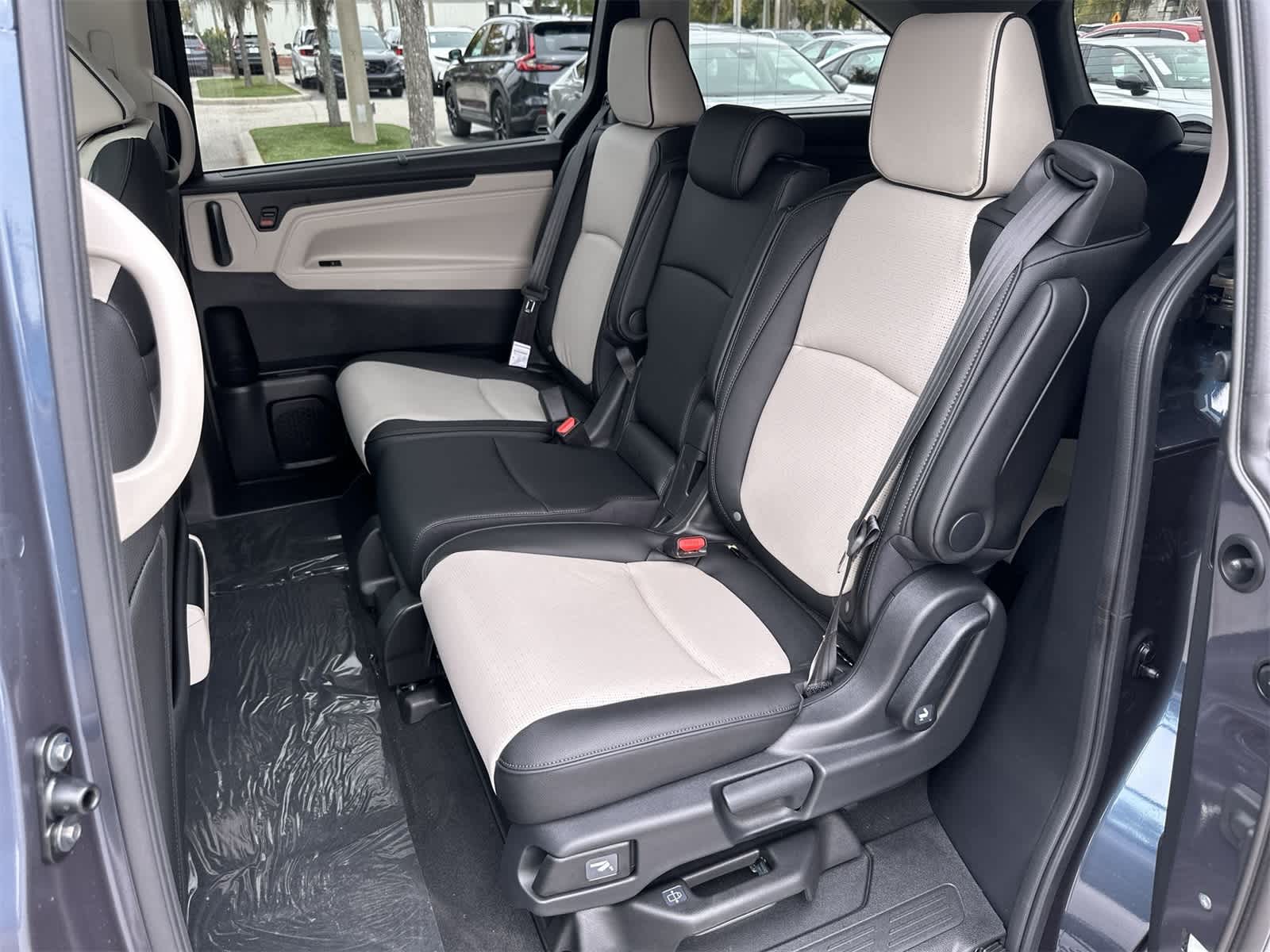 Thumbnail: 2026 Honda Odyssey - 17