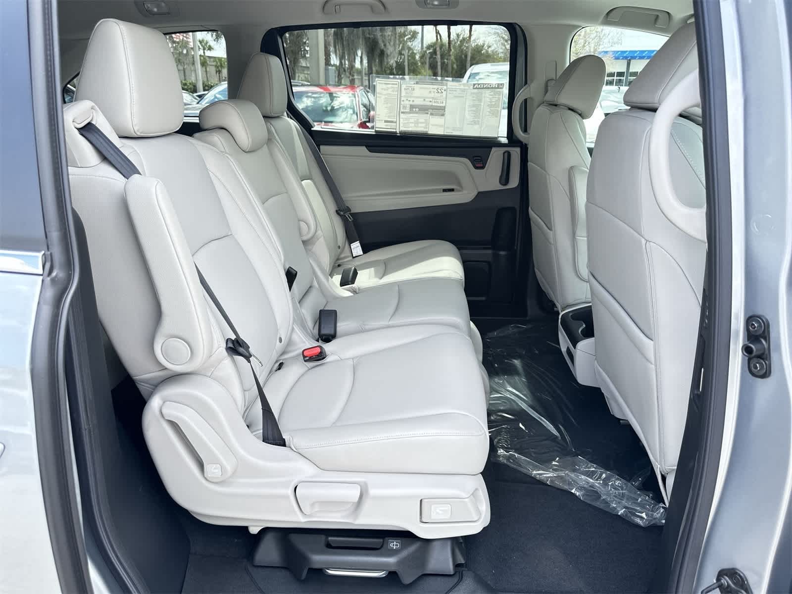 Thumbnail: 2026 Honda Odyssey - 16