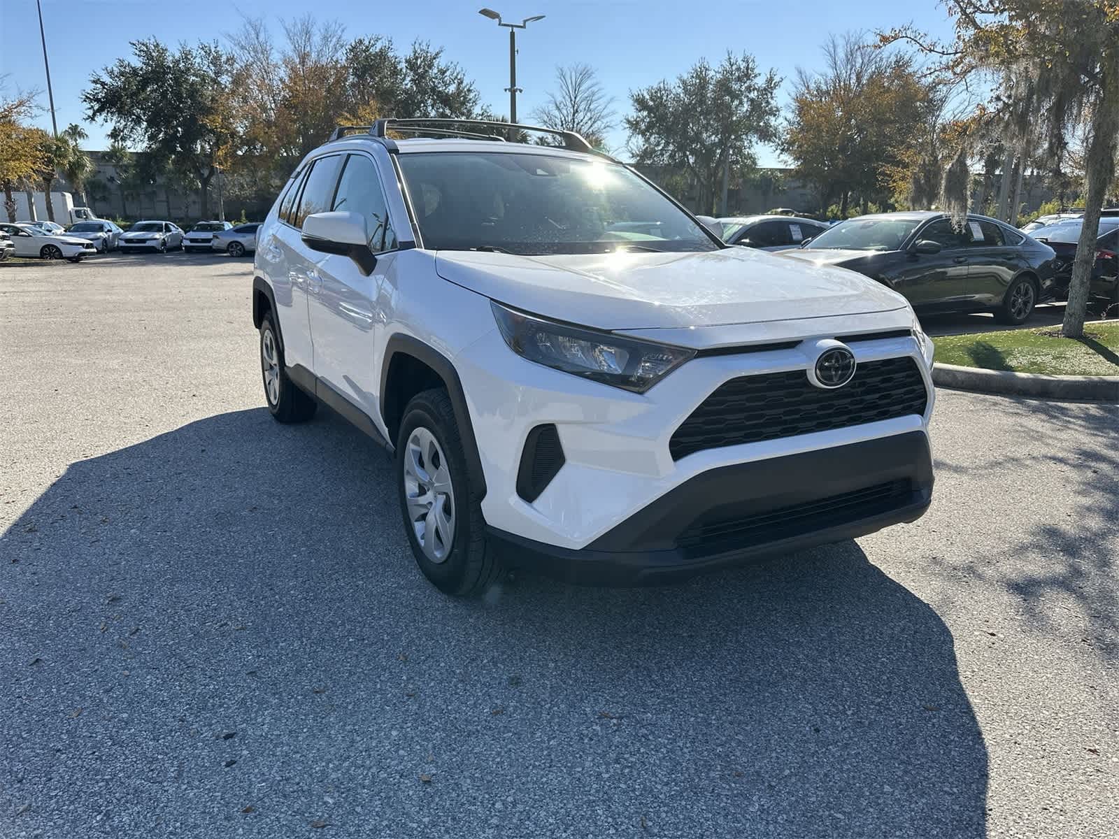 Thumbnail: 2020 Toyota RAV4 - 8