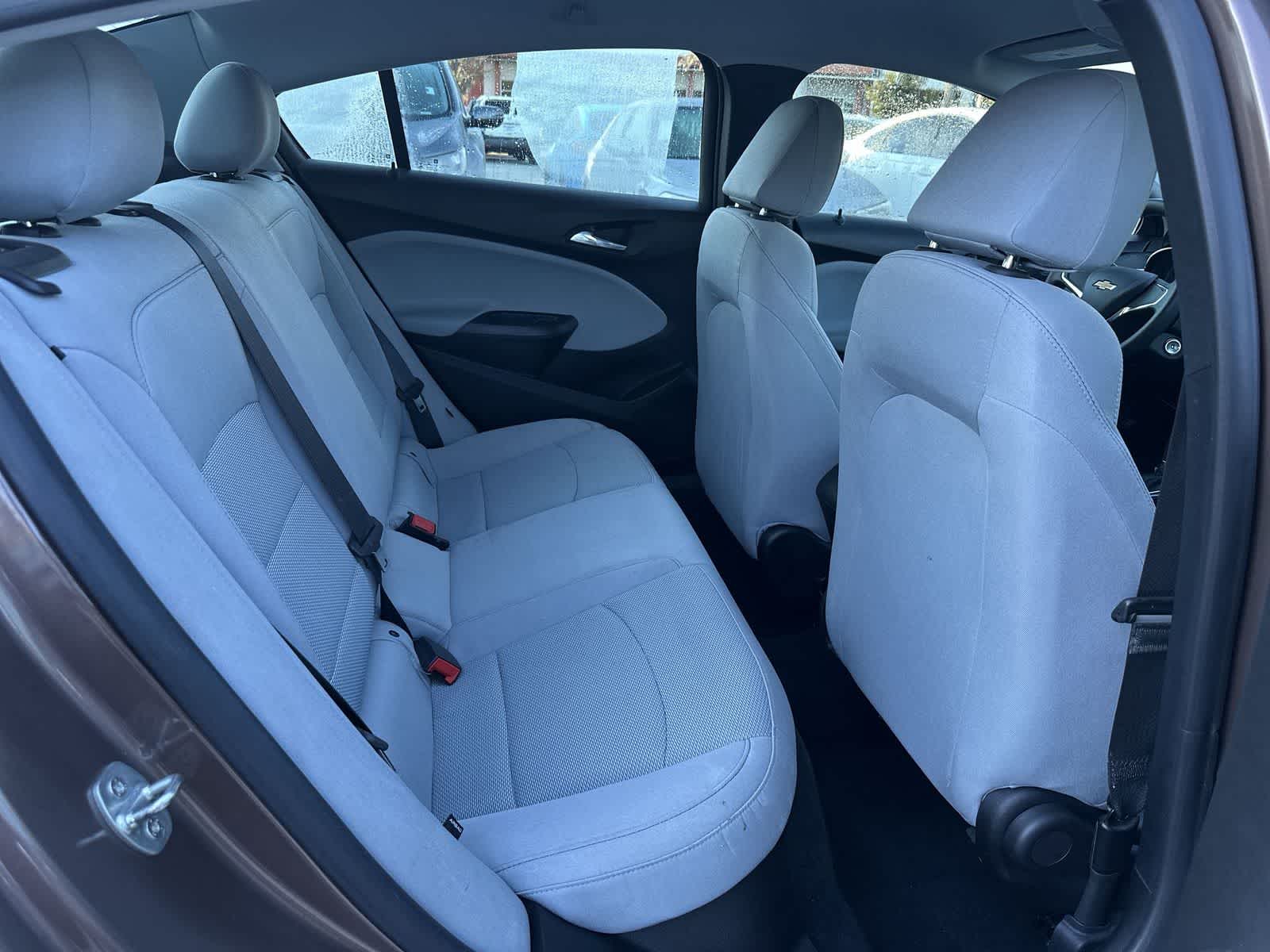 Thumbnail: 2019 Chevrolet Cruze - 16