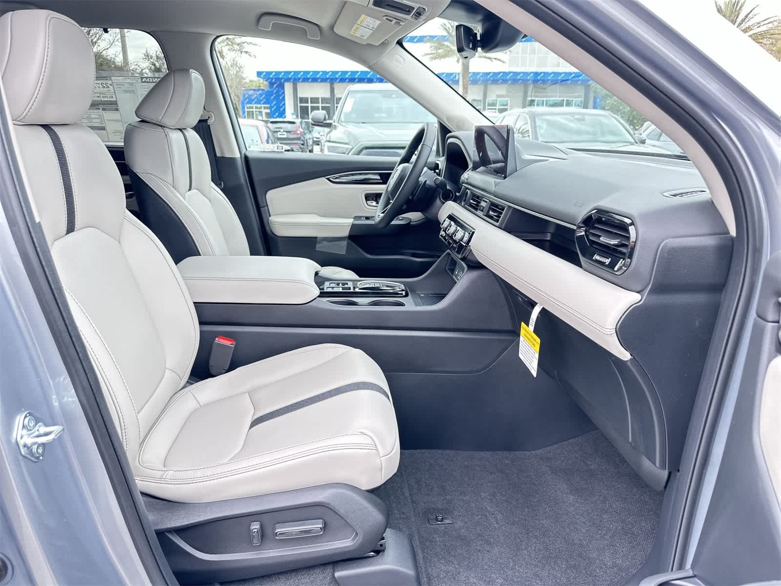 Thumbnail: 2026 Honda Pilot - 17