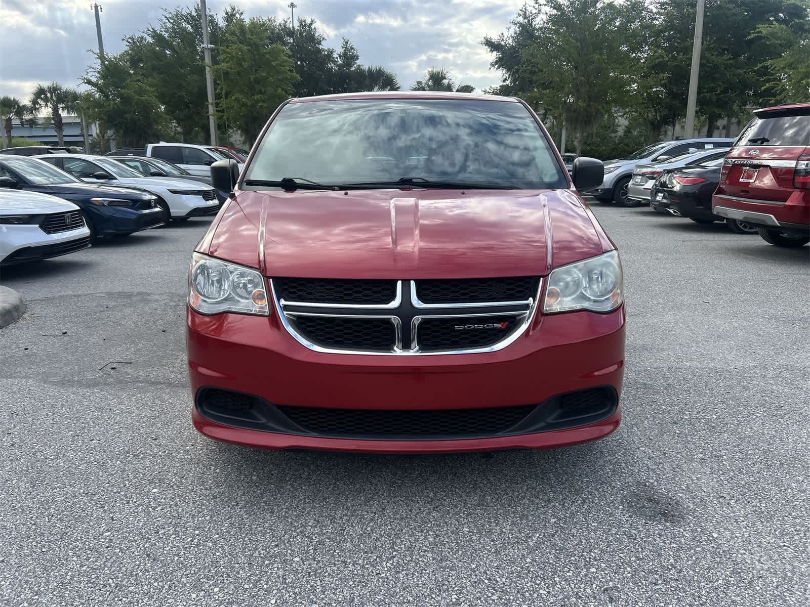 Thumbnail: 2015 Dodge Grand Caravan - 9