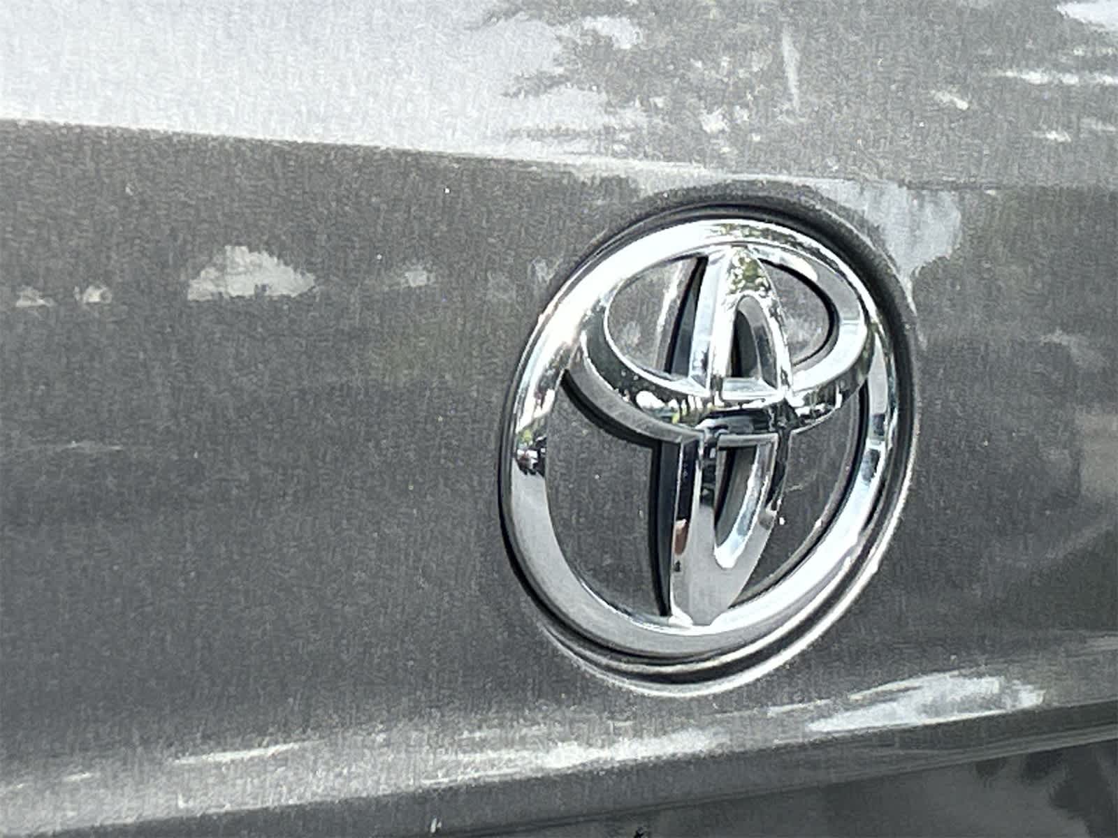 Thumbnail: 2023 Toyota Highlander - 10