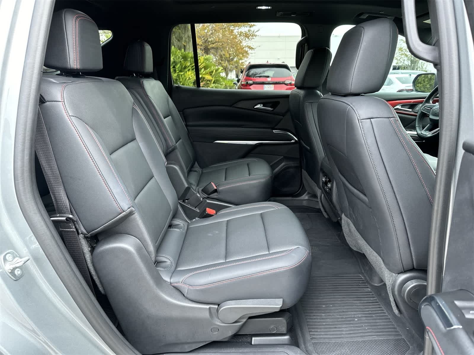 Thumbnail: 2024 Chevrolet Traverse - 19