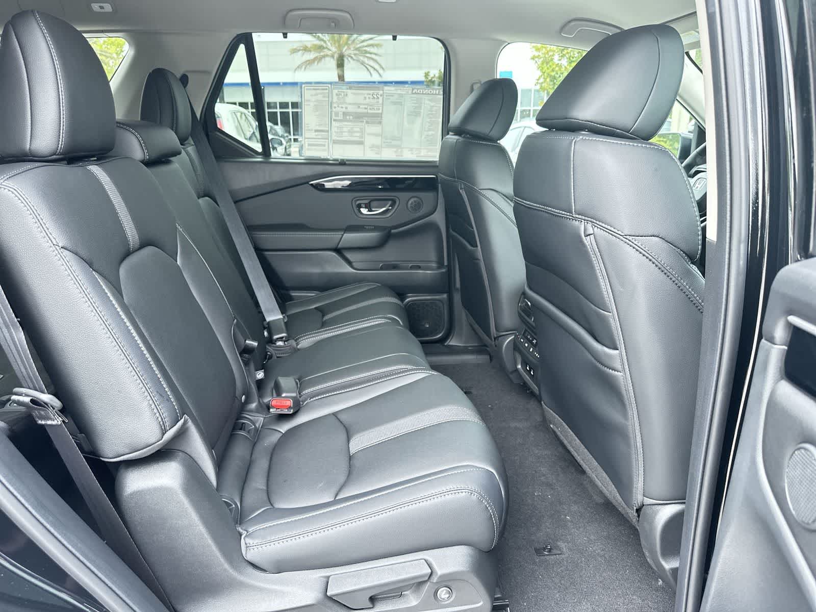 Thumbnail: 2026 Honda Pilot - 16